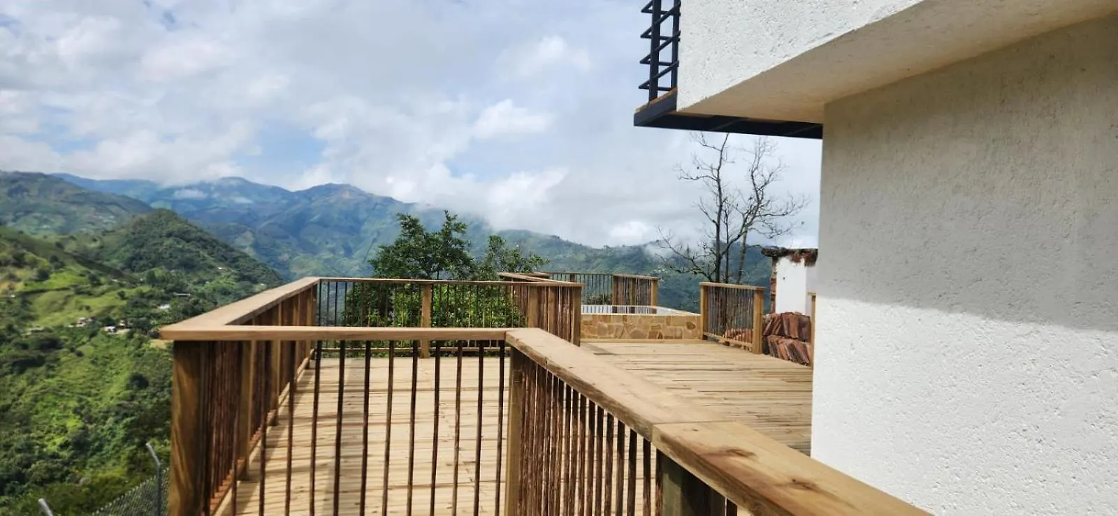 Sedonascapes Villa Medellin